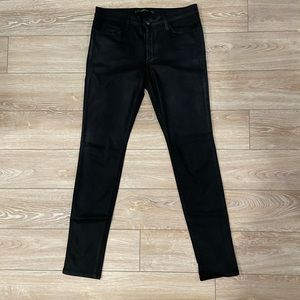Joe’s The Skinny Women’s Jean, Coated Black, size 30